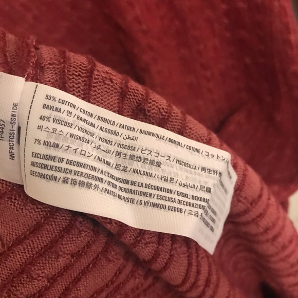 A&F sweater dress - Picture 3 of 3